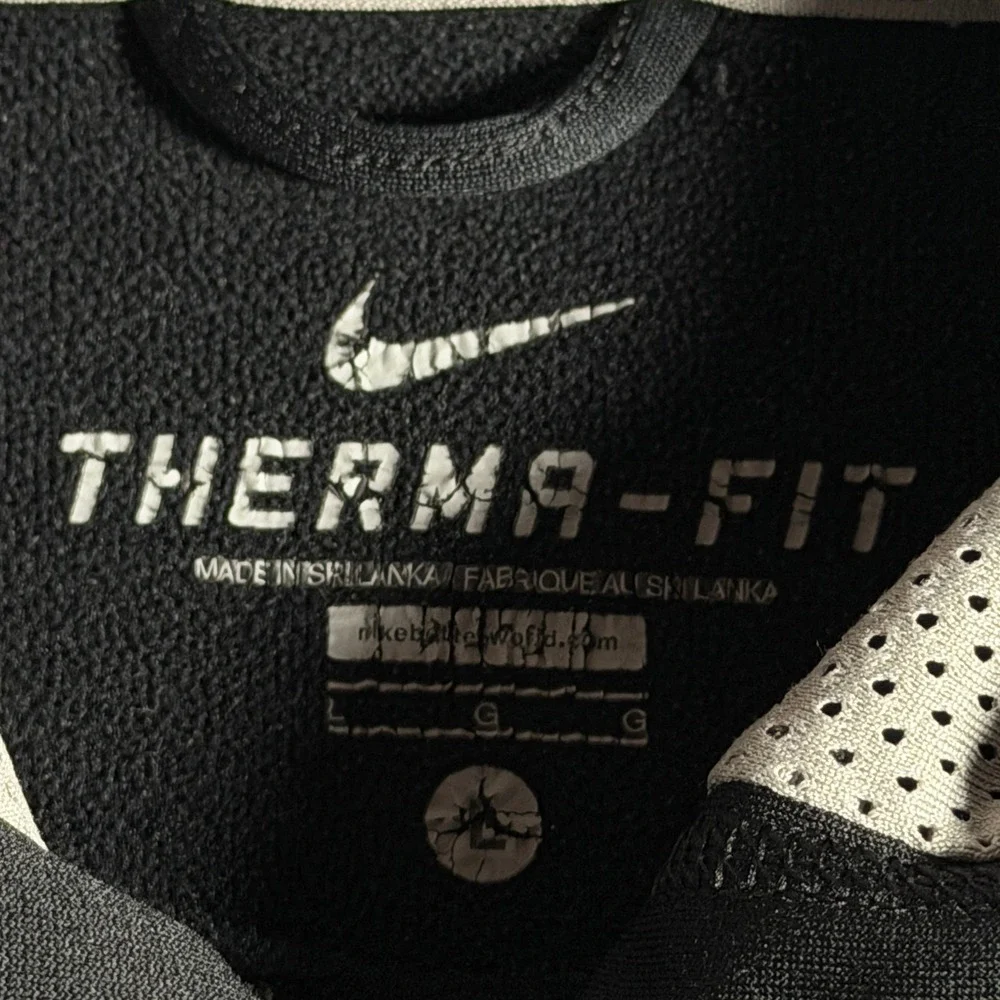 Nike‎ Therma-FIT Hoodie Mens Large Black Silver Swoosh Pullover 480085-010